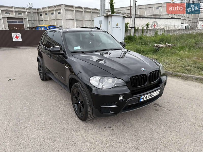 Внедорожник / Кроссовер BMW X5 2011 в Киеве