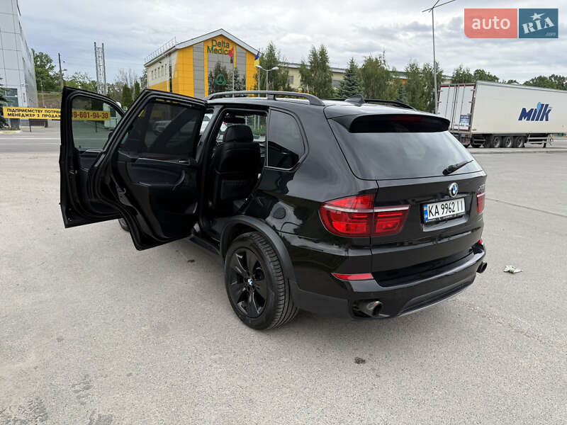 Внедорожник / Кроссовер BMW X5 2011 в Киеве