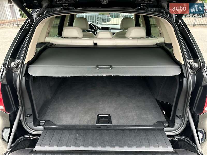 Внедорожник / Кроссовер BMW X5 2015 в Киеве