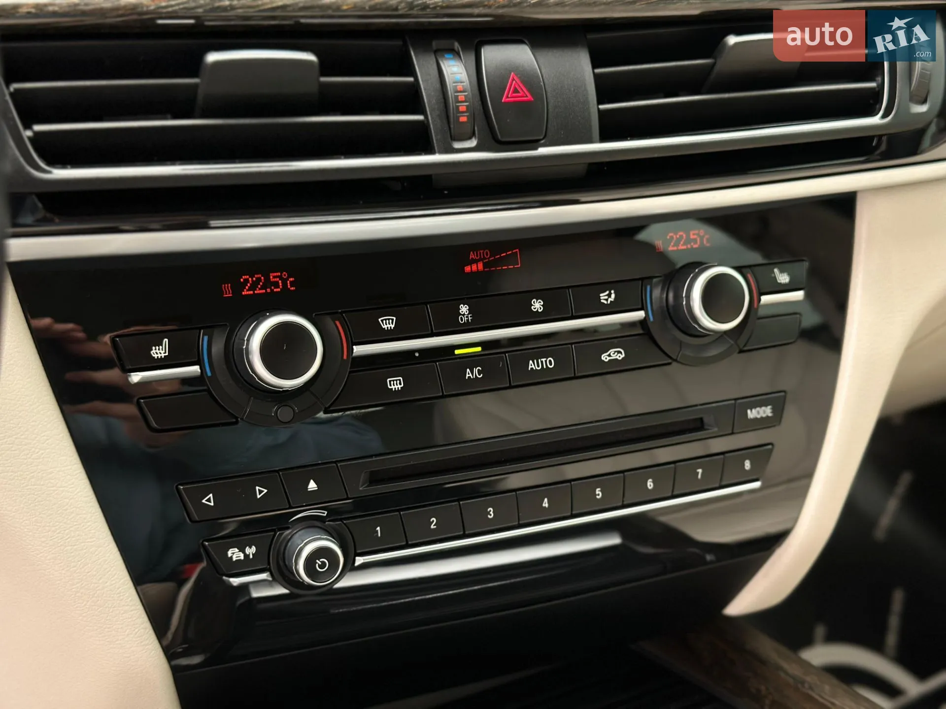 2015 BMW X5 - мініатюра 76