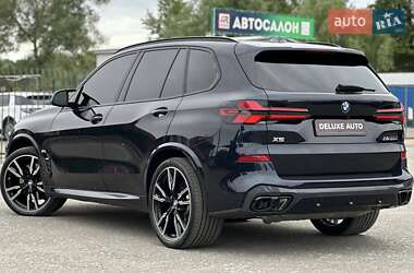 Позашляховик / Кросовер BMW X5 2023 в 