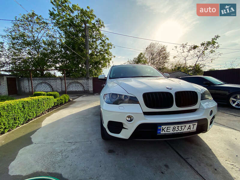BMW X5 2011
