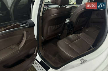 Внедорожник / Кроссовер BMW X5 2010 в 