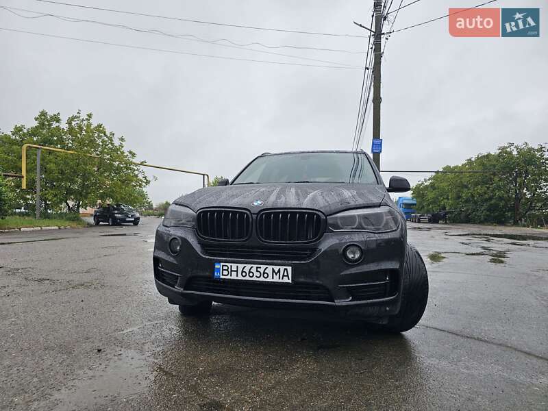 Внедорожник / Кроссовер BMW X5 2015 в 