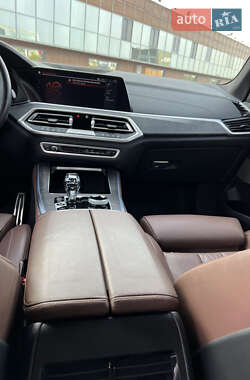 Внедорожник / Кроссовер BMW X5 2021 в 