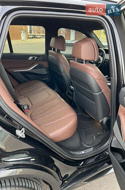 Внедорожник / Кроссовер BMW X5 2021 в 