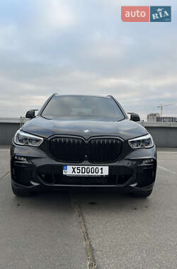 Внедорожник / Кроссовер BMW X5 2021 в 