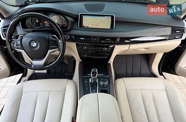 Внедорожник / Кроссовер BMW X5 2015 в 