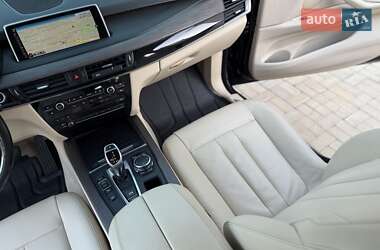 Внедорожник / Кроссовер BMW X5 2015 в 