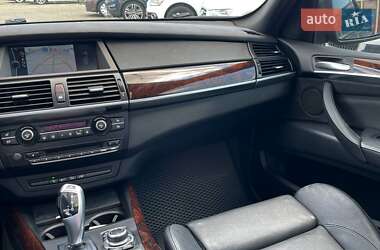 Внедорожник / Кроссовер BMW X5 2010 в 