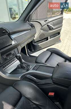 Внедорожник / Кроссовер BMW X5 2004 в 