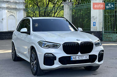 Позашляховик / Кросовер BMW X5 2019 в 