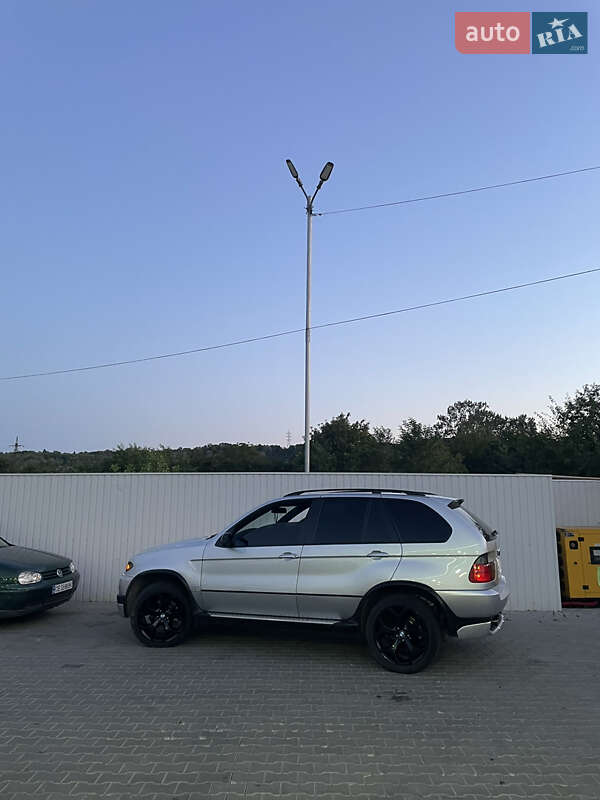 Внедорожник / Кроссовер BMW X5 2004 в Черновцах