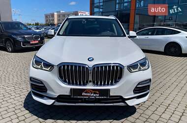 Внедорожник / Кроссовер BMW X5 2019 в 