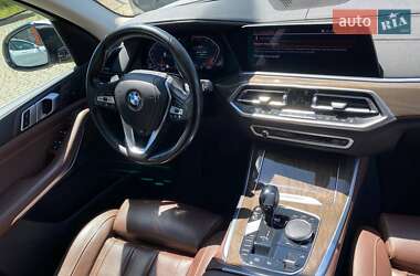 Внедорожник / Кроссовер BMW X5 2019 в 