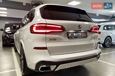 Позашляховик / Кросовер BMW X5 2020 в 