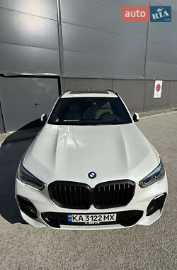 Внедорожник / Кроссовер BMW X5 2021 в 