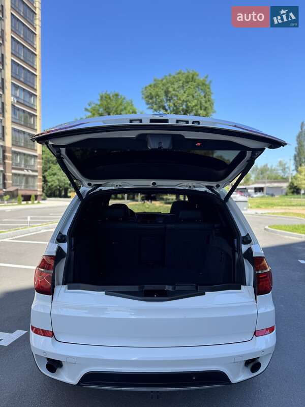 Внедорожник / Кроссовер BMW X5 2011 в Чернигове