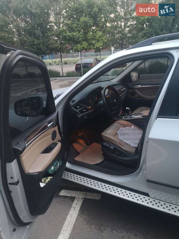 Внедорожник / Кроссовер BMW X5 2009 в Киеве