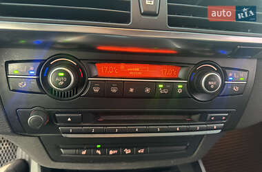 Внедорожник / Кроссовер BMW X5 2010 в 