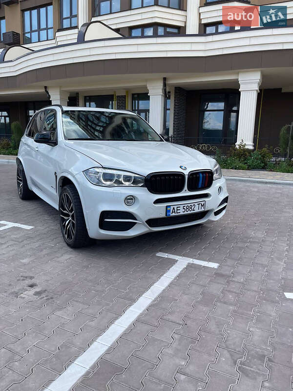 Внедорожник / Кроссовер BMW X5 2015 в Киеве