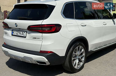 Внедорожник / Кроссовер BMW X5 2022 в 