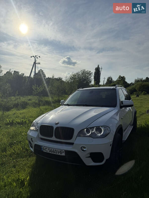 Позашляховик / Кросовер BMW X5 2012 в Луцьку