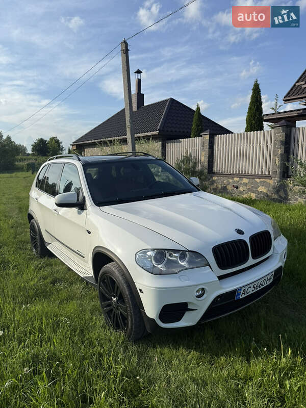 Позашляховик / Кросовер BMW X5 2012 в Луцьку