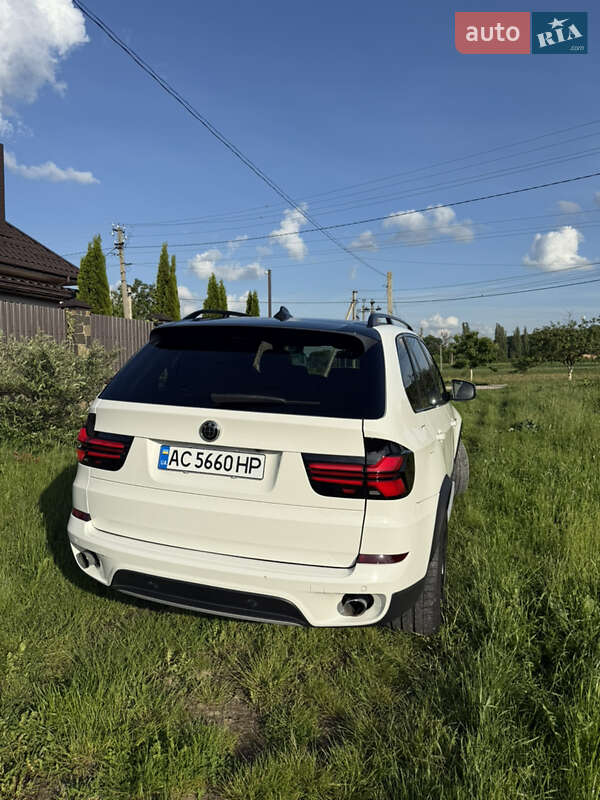 Позашляховик / Кросовер BMW X5 2012 в Луцьку
