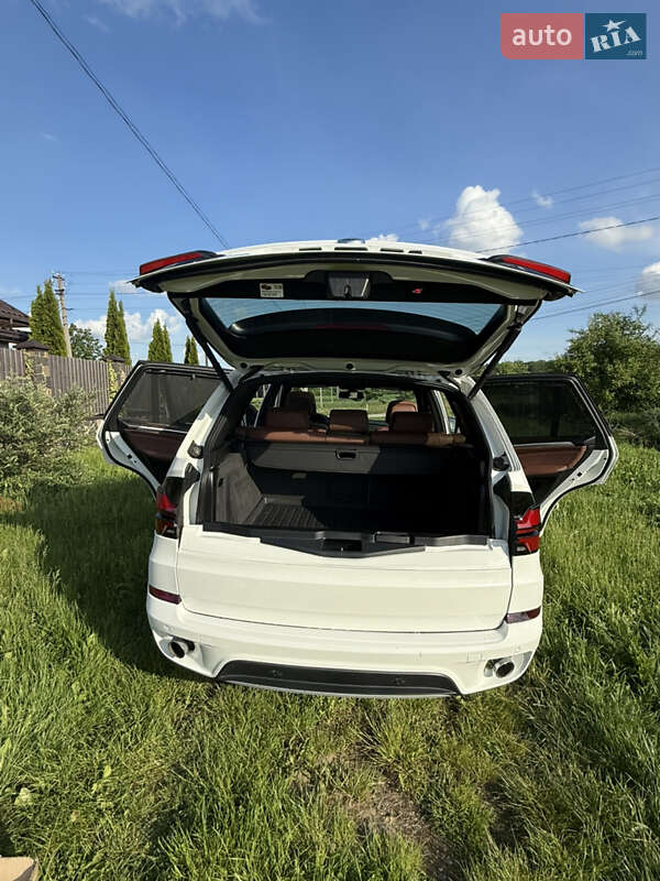 Позашляховик / Кросовер BMW X5 2012 в Луцьку