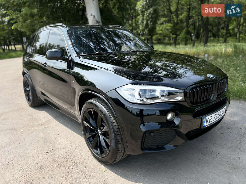 Позашляховик / Кросовер BMW X5 2016 в 