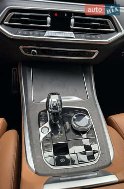 Внедорожник / Кроссовер BMW X5 2021 в 