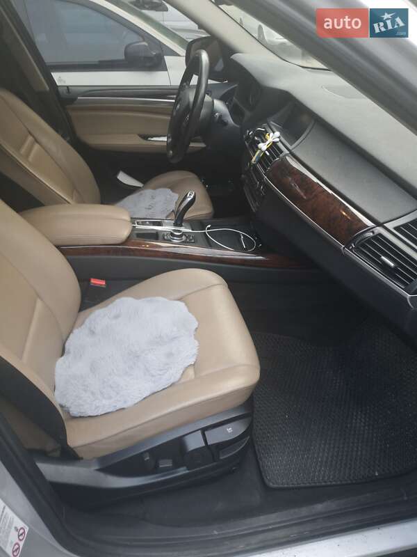 Внедорожник / Кроссовер BMW X5 2009 в Киеве