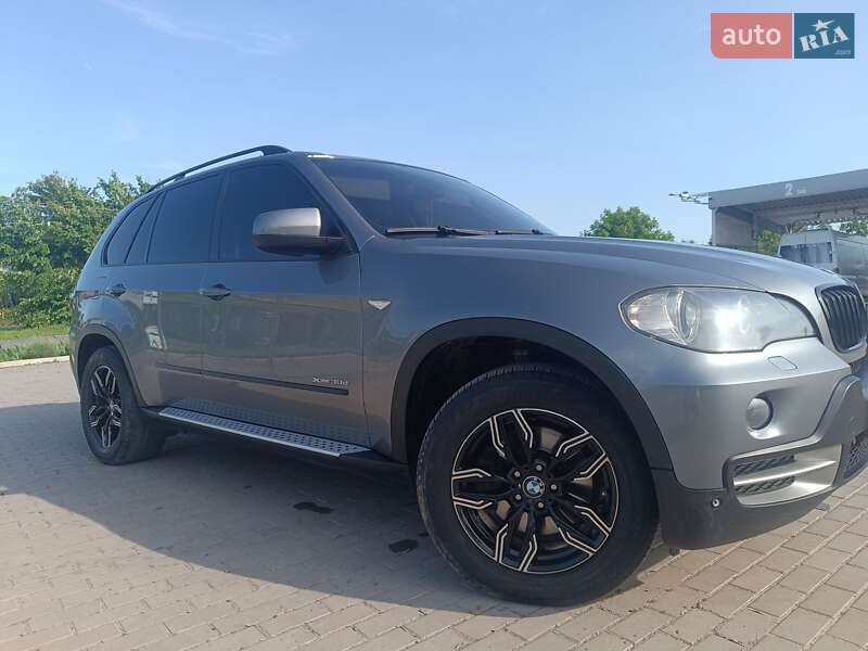 Внедорожник / Кроссовер BMW X5 2009 в Иваничах