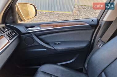 Внедорожник / Кроссовер BMW X5 2011 в 