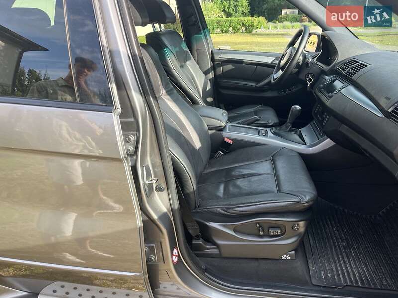 Позашляховик / Кросовер BMW X5 2005 в Дубні