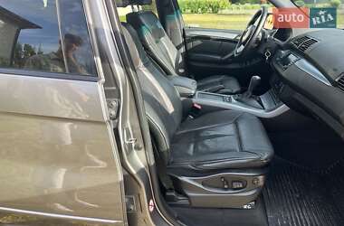 Внедорожник / Кроссовер BMW X5 2005 в 