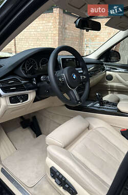 Позашляховик / Кросовер BMW X5 2014 в 