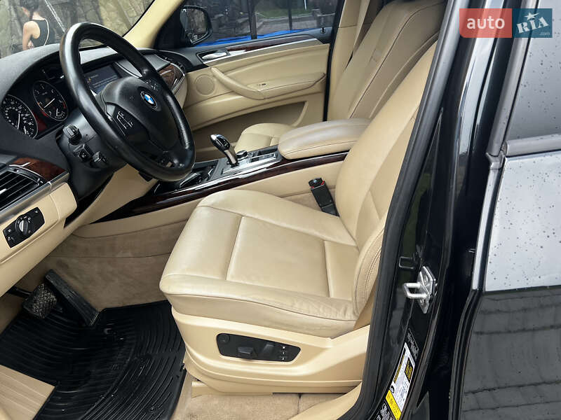 Внедорожник / Кроссовер BMW X5 2012 в Тернополе