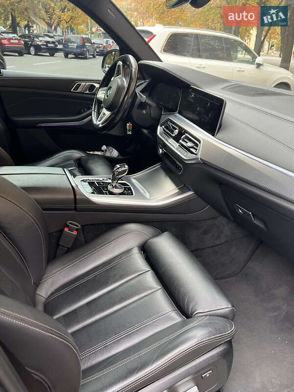 Внедорожник / Кроссовер BMW X5 2020 в Запорожье