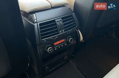 Внедорожник / Кроссовер BMW X5 2011 в 