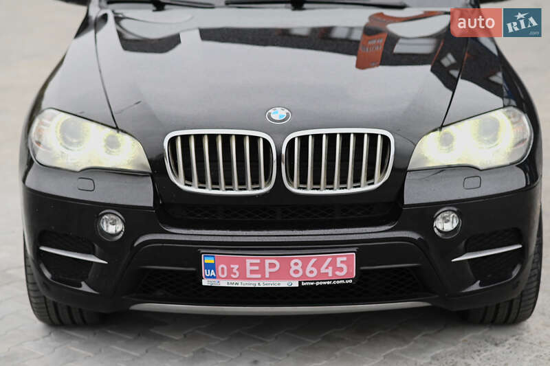Внедорожник / Кроссовер BMW X5 2011 в Дубно