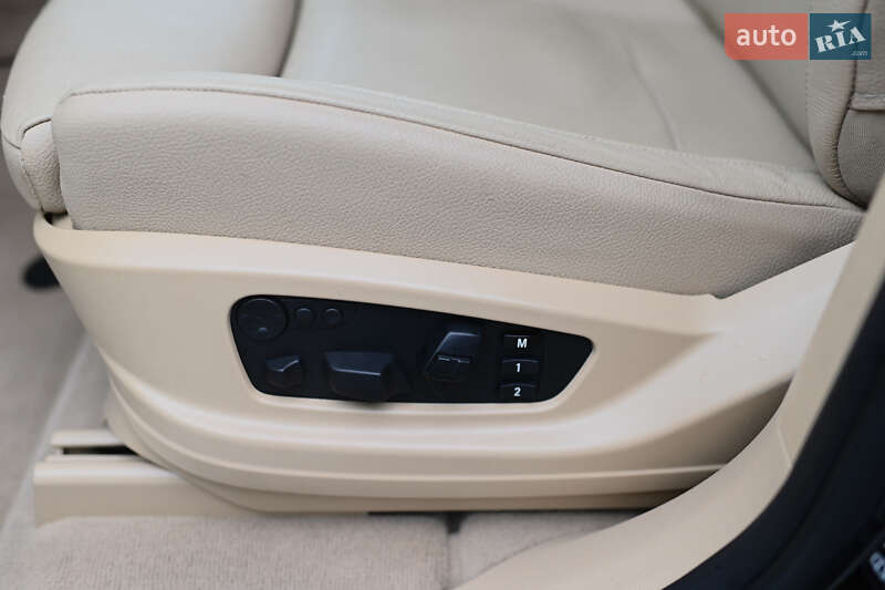 Внедорожник / Кроссовер BMW X5 2011 в Дубно
