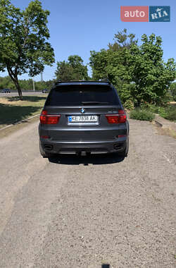 Внедорожник / Кроссовер BMW X5 2011 в 