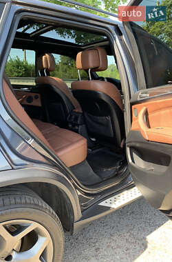 Внедорожник / Кроссовер BMW X5 2011 в 