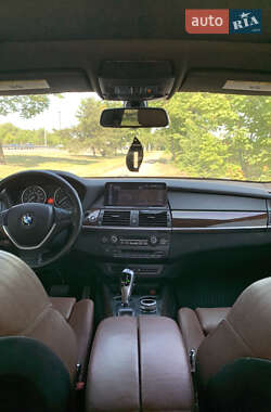 Внедорожник / Кроссовер BMW X5 2011 в 