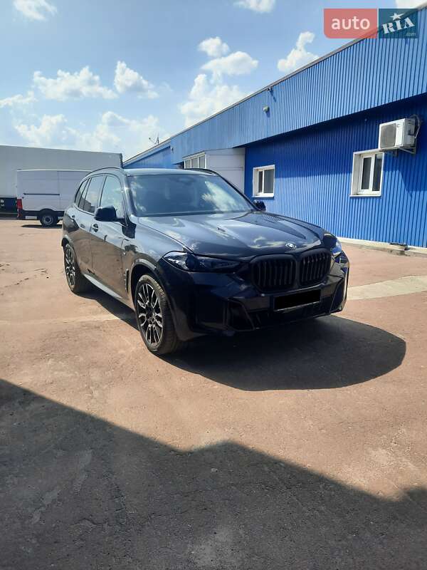 Внедорожник / Кроссовер BMW X5 2025 в 