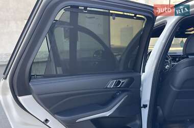 Внедорожник / Кроссовер BMW X5 2022 в 