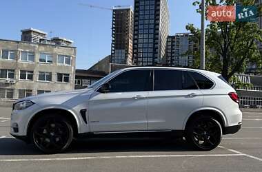 Позашляховик / Кросовер BMW X5 2016 в 