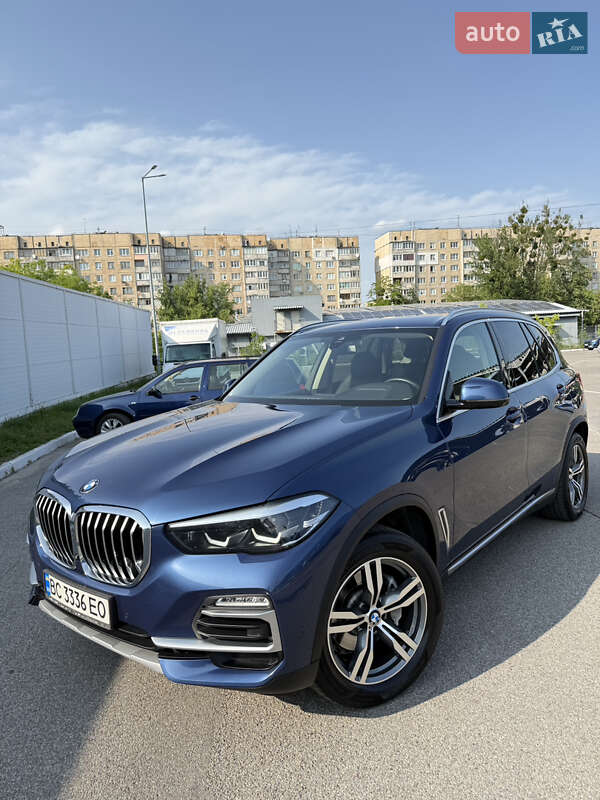 Позашляховик / Кросовер BMW X5 2021 в Львові